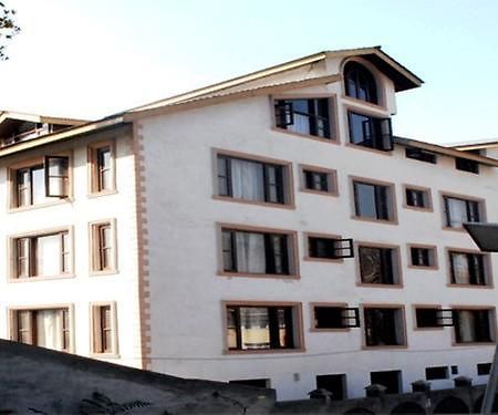 Welcome Residencia Srīnagar Exterior foto